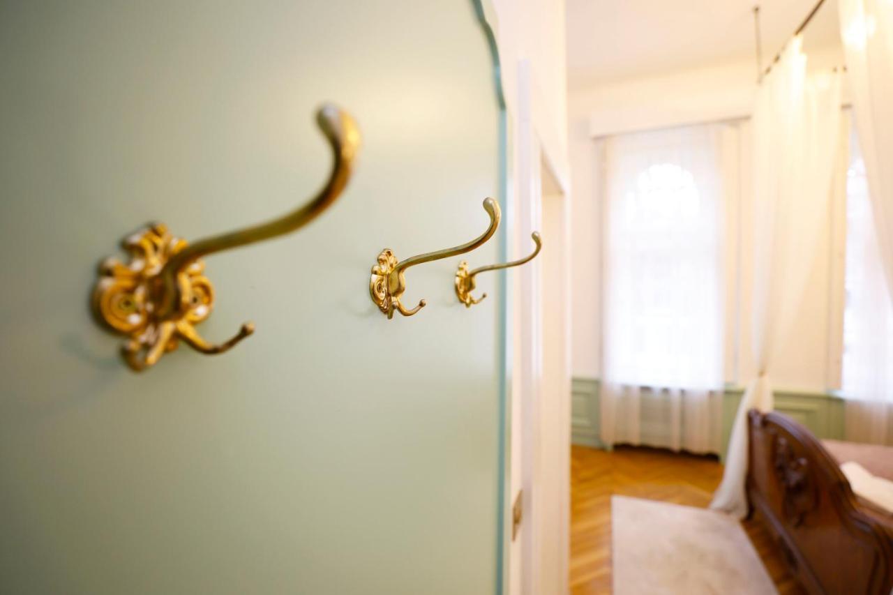 Villabaroque_Eger Luaran gambar