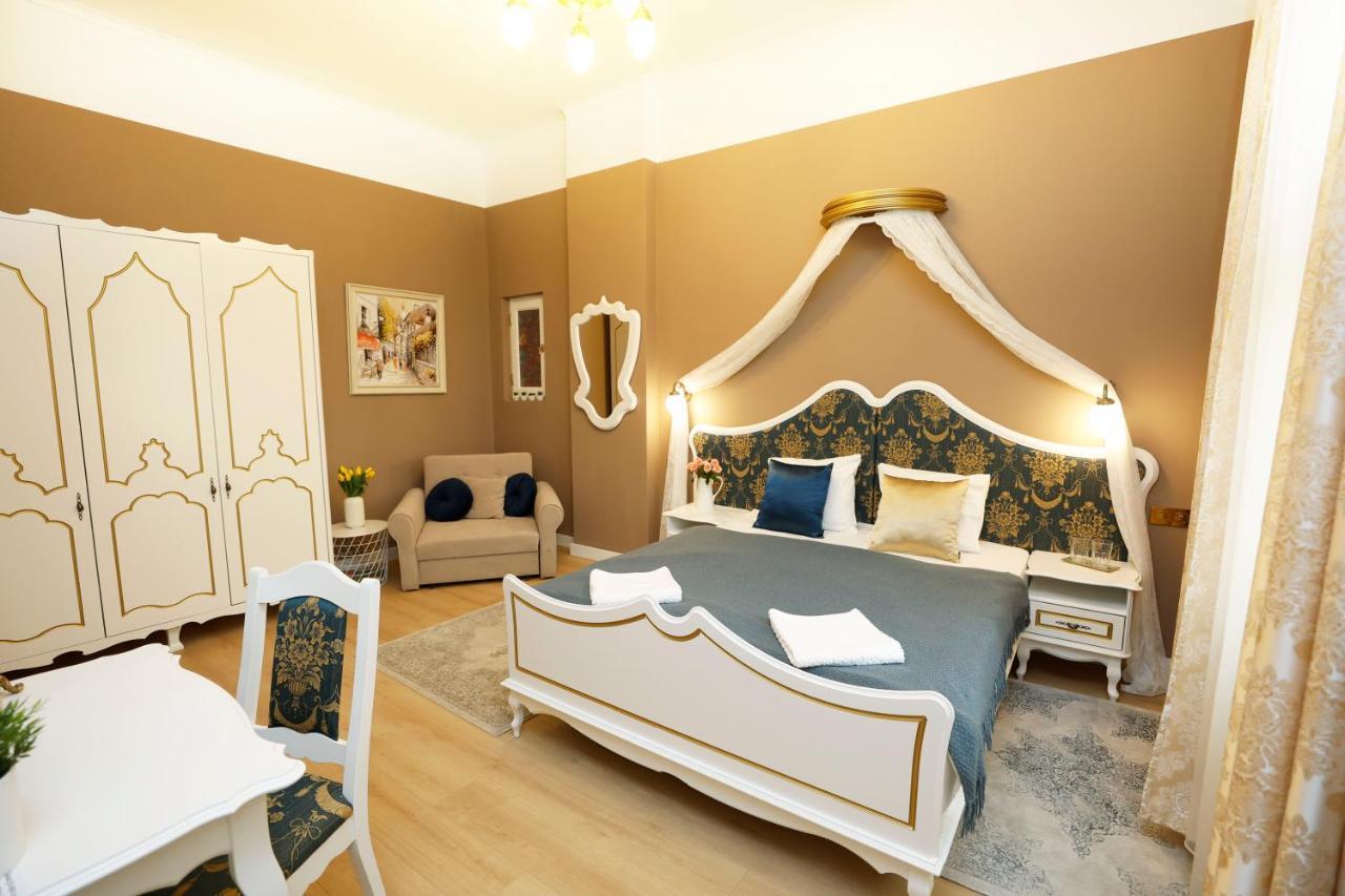 Villabaroque_Eger Luaran gambar